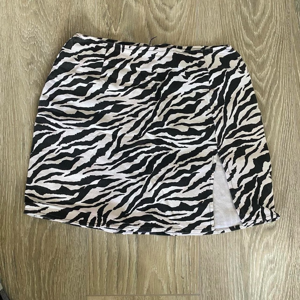 MOTEL ROCKS ZEBRA SKIRT